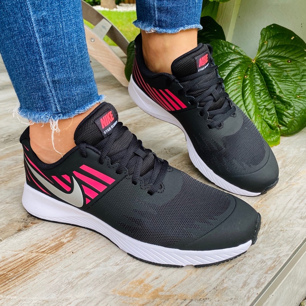 🖤💗Nike comfy running day 💗🖤New in a box - Picture 2 of 10